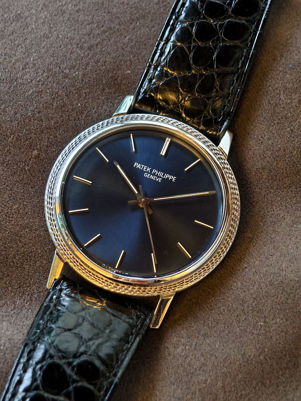 Patek Philippe Calatrava Blue Dial White Gold 3563
