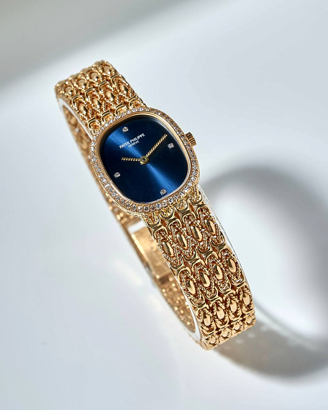 Patek Philippe Golden Ellipse Diamond 4698