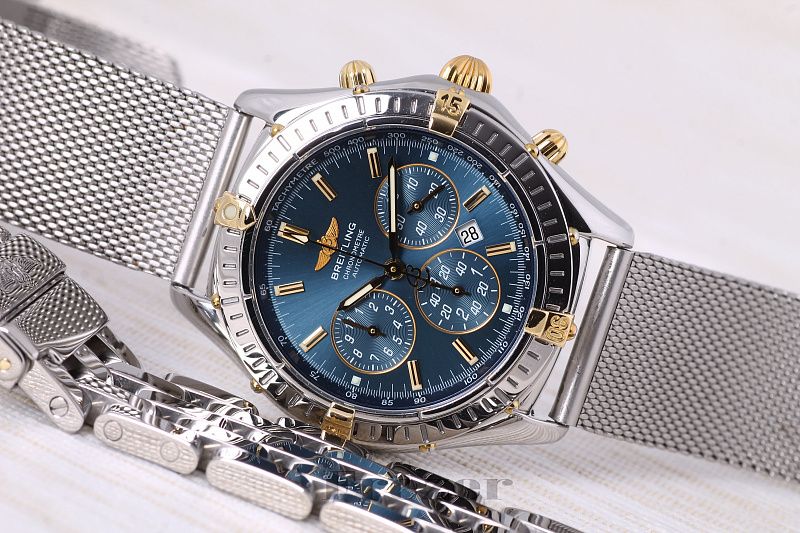 Breitling Windrider Shadow Flyback Chronograph