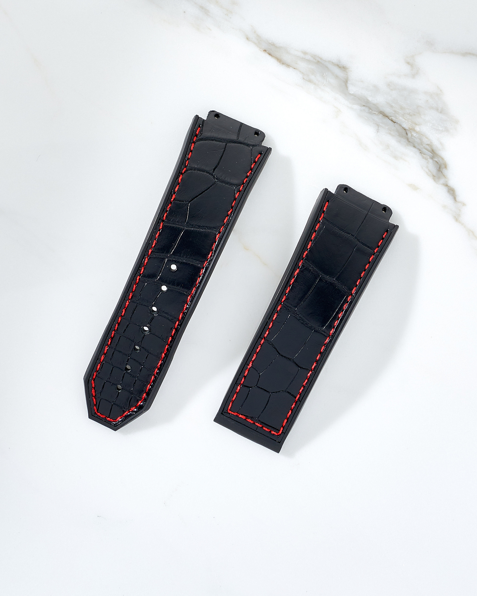 Ремешок Hublot Leather Strap Black 26x19x22mm