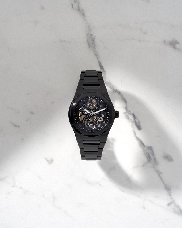 Girard Perregaux Laureato Skeleton NEW