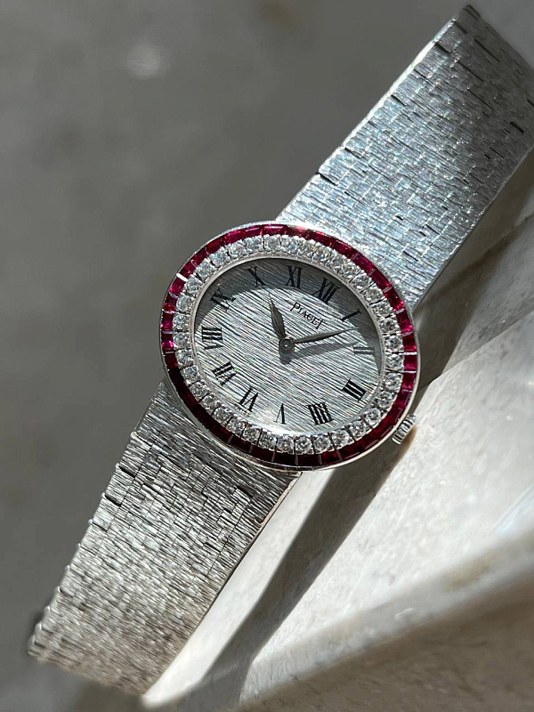 Piaget Vintage White Gold & Diamonds & Baguette