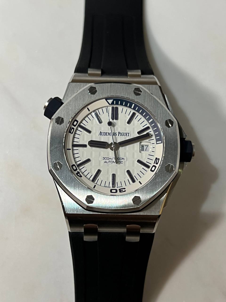 Audemars Piguet Royal Oak Offshore Diver 42mm 15710