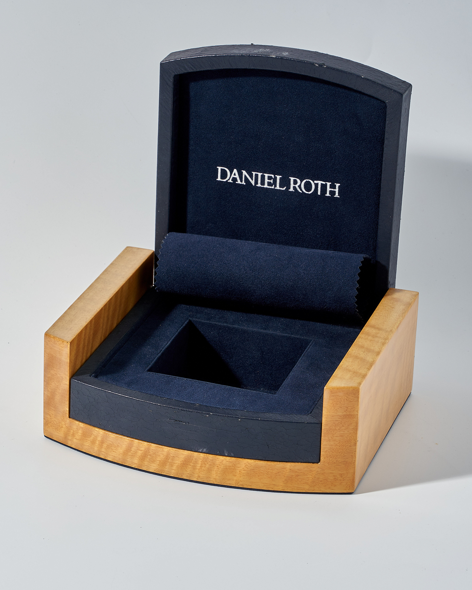 Коробка Daniel Roth Box