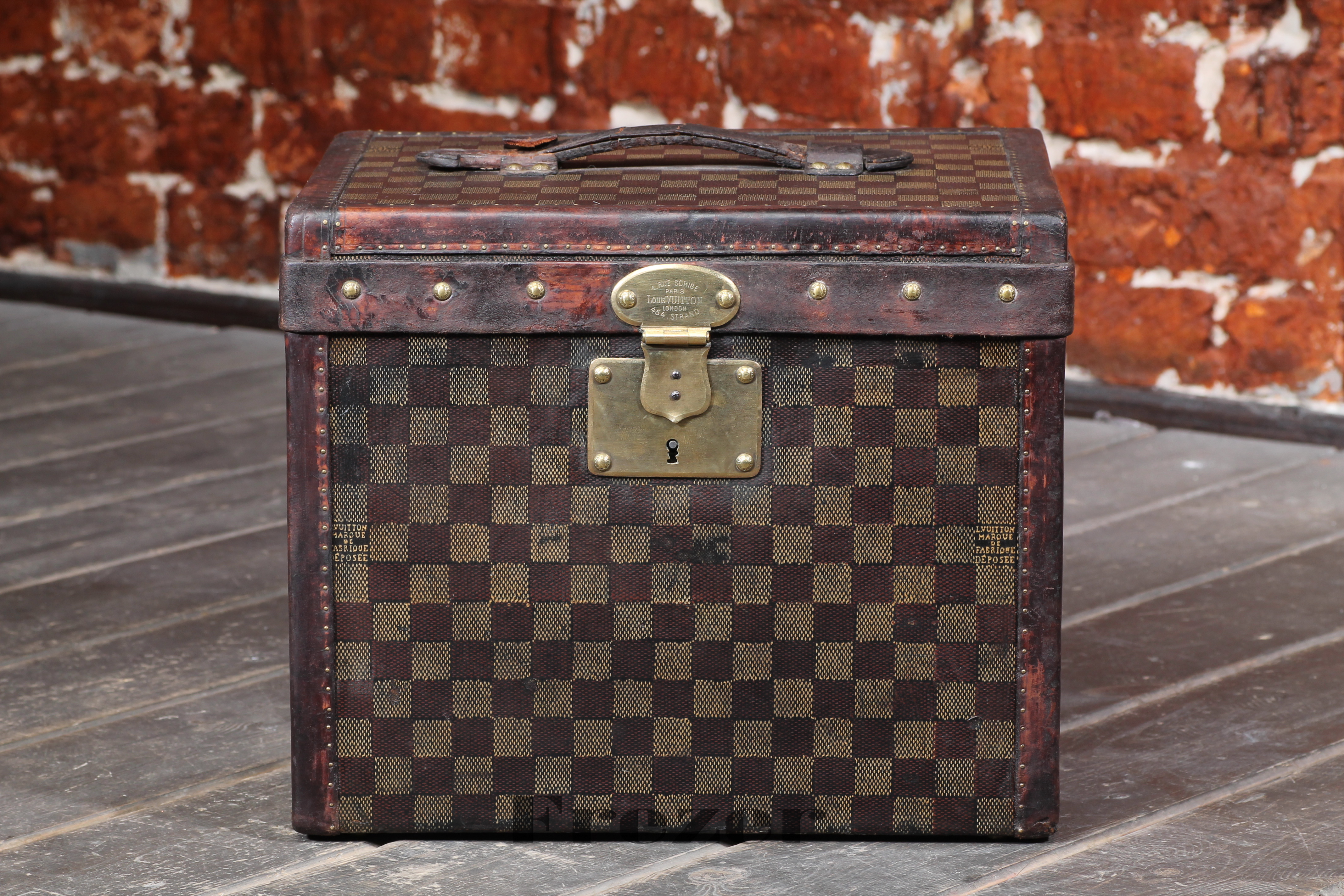 Louis Vuitton Damier Trunk