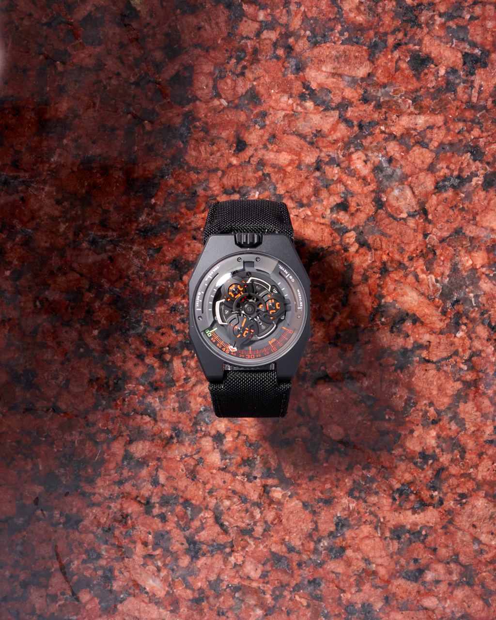 Urwerk UR-Satellite UR-100 LE