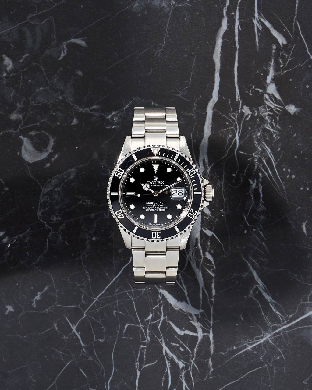 Rolex Submariner Date 40mm 16610 M Series