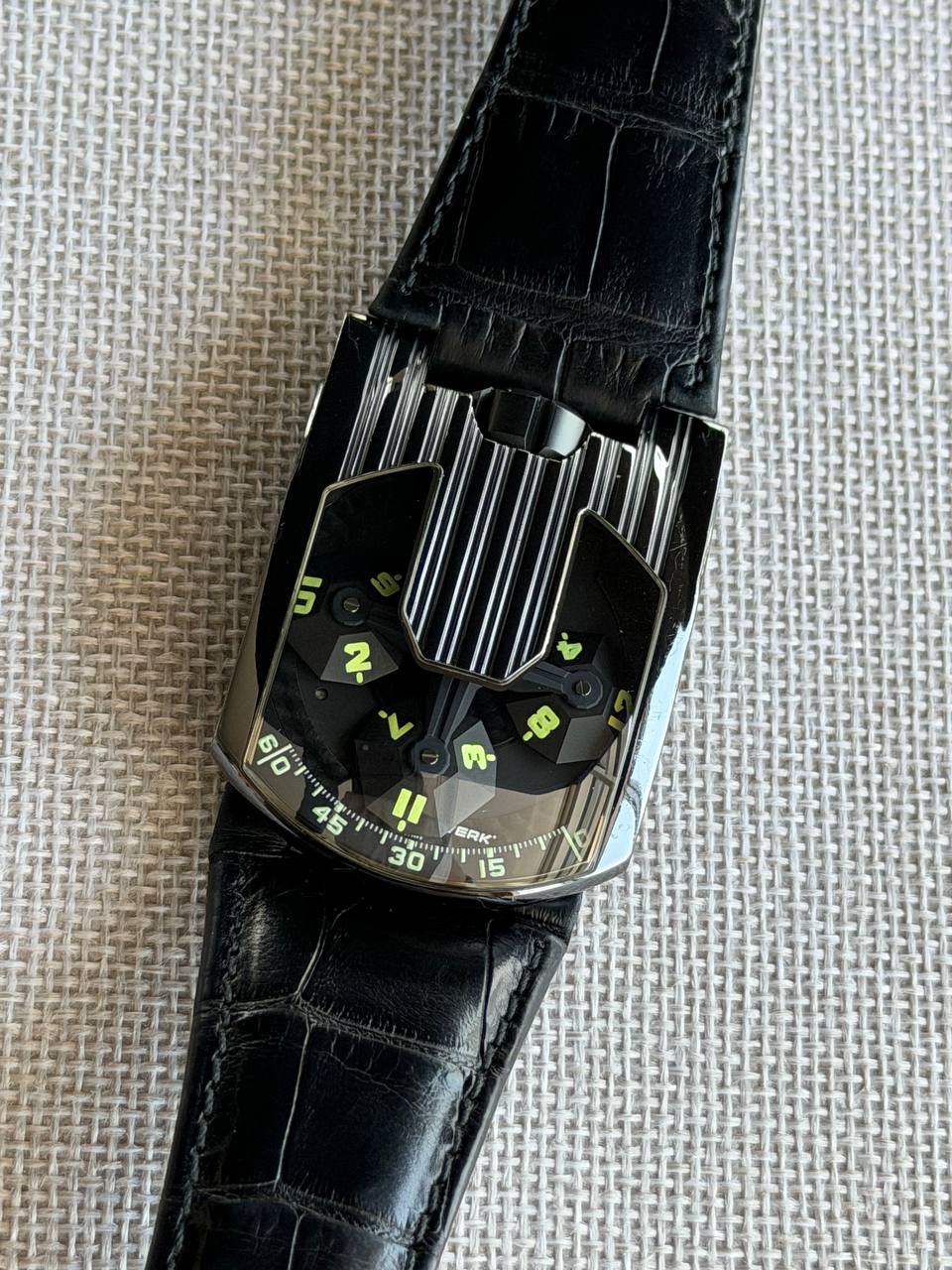 Urwerk Ur-103 Platinum PVD