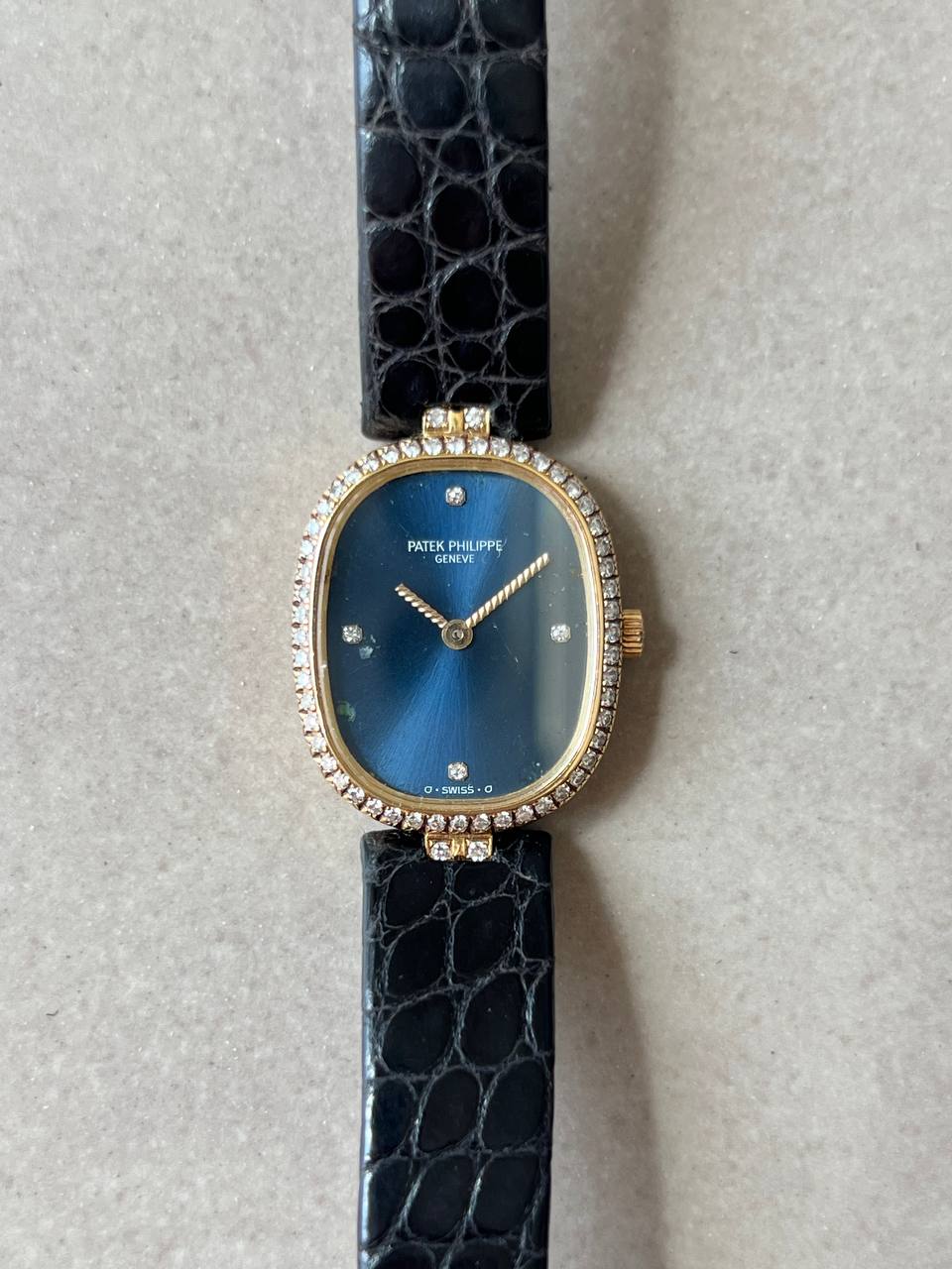 Patek Philippe Golden Ellipse Diamond 4698