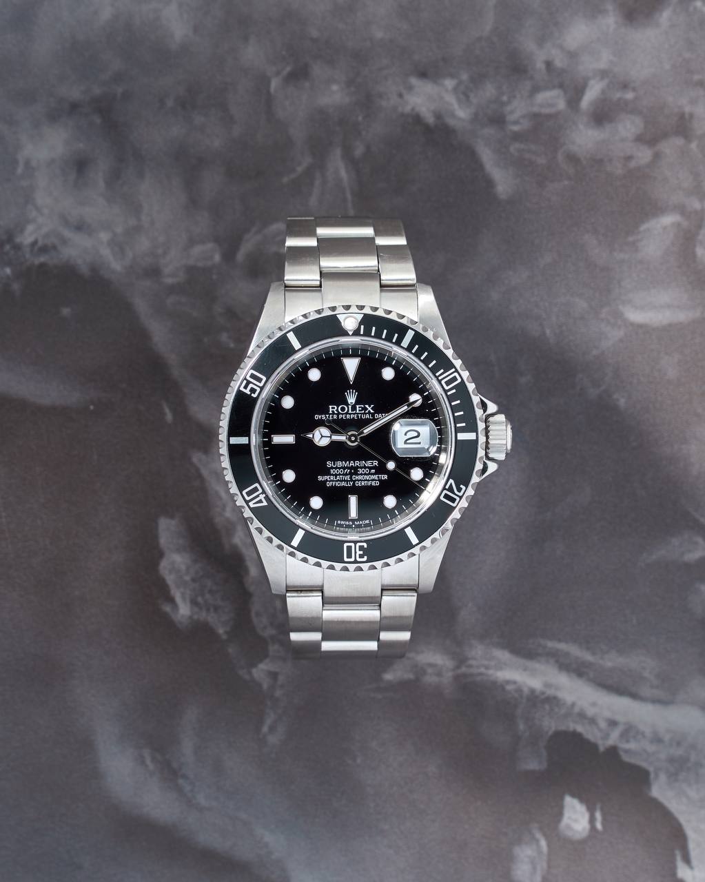 Rolex Submariner Date 40mm 16610