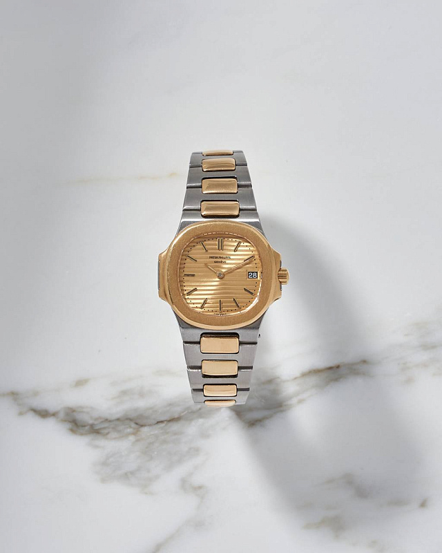 Patek Philippe Nautilus 4700 Ladies