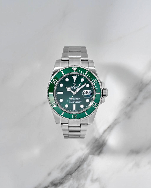 Rolex Submariner Date Hulk 116610LV