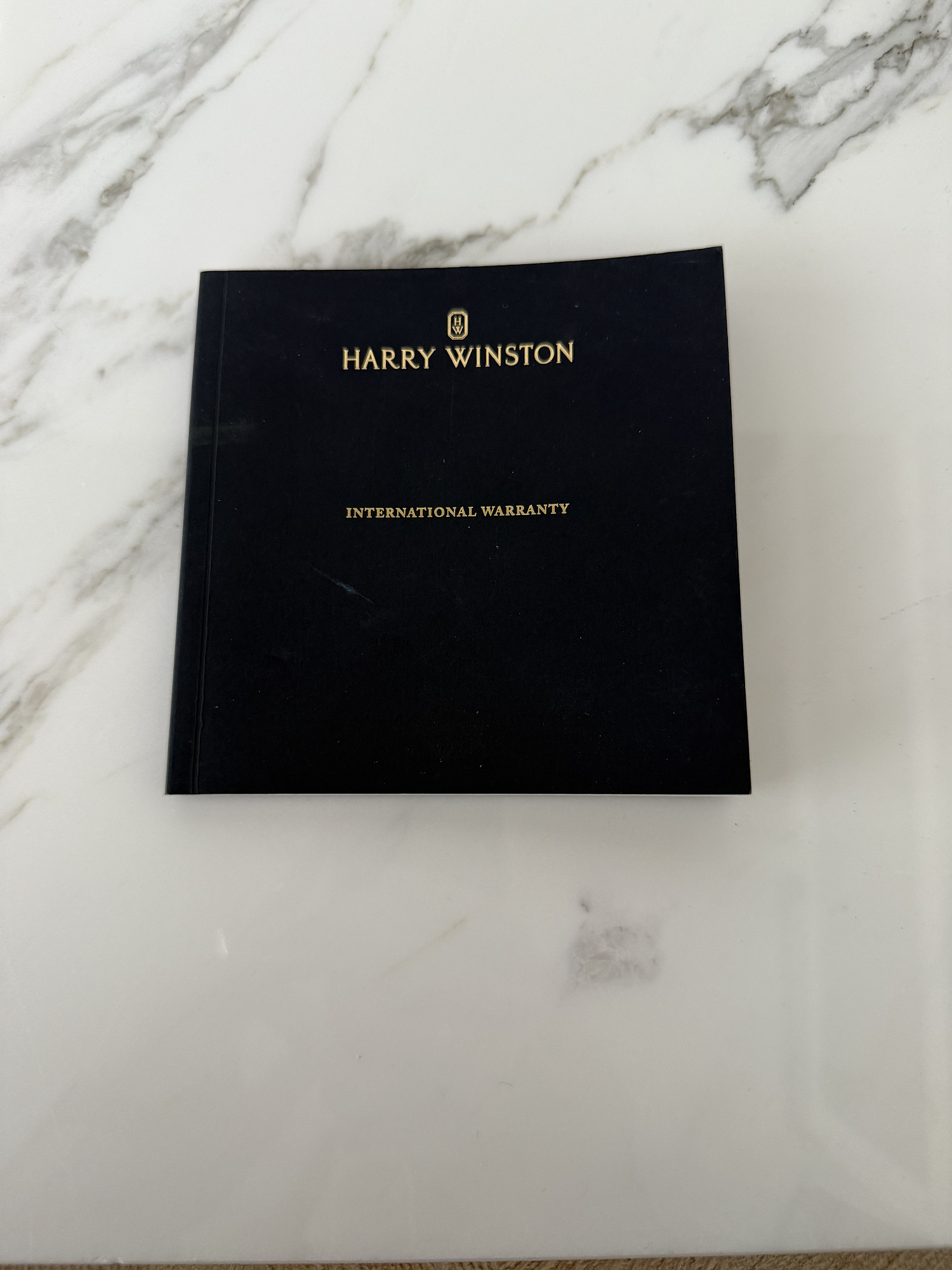 Гарантия Harry Winston International Warranty Booklet