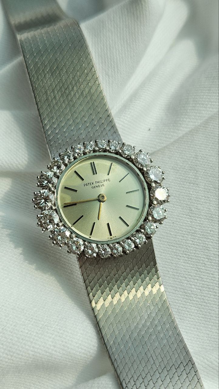 Patek Philippe Ladies Vintage White Gold 3357