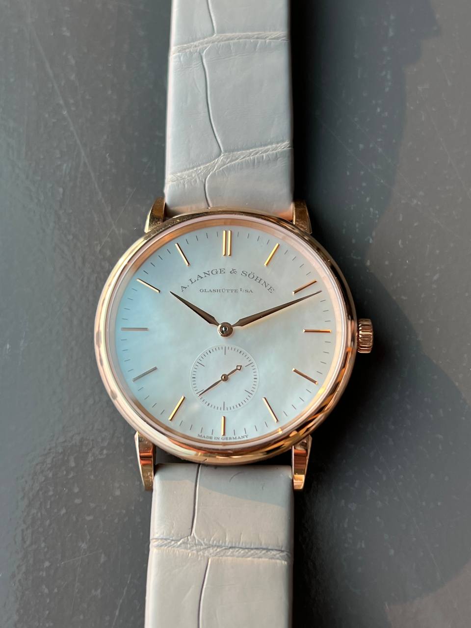  A. Lange & Söhne Saxonia Mother of Pearl 219.043