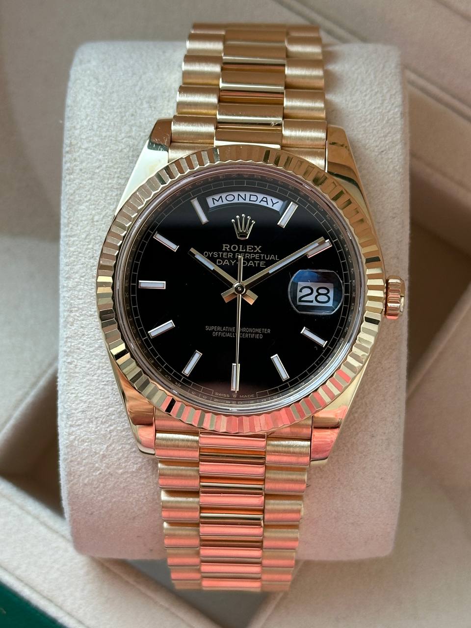 Rolex Day-Date President 40mm 228238 Black Dial