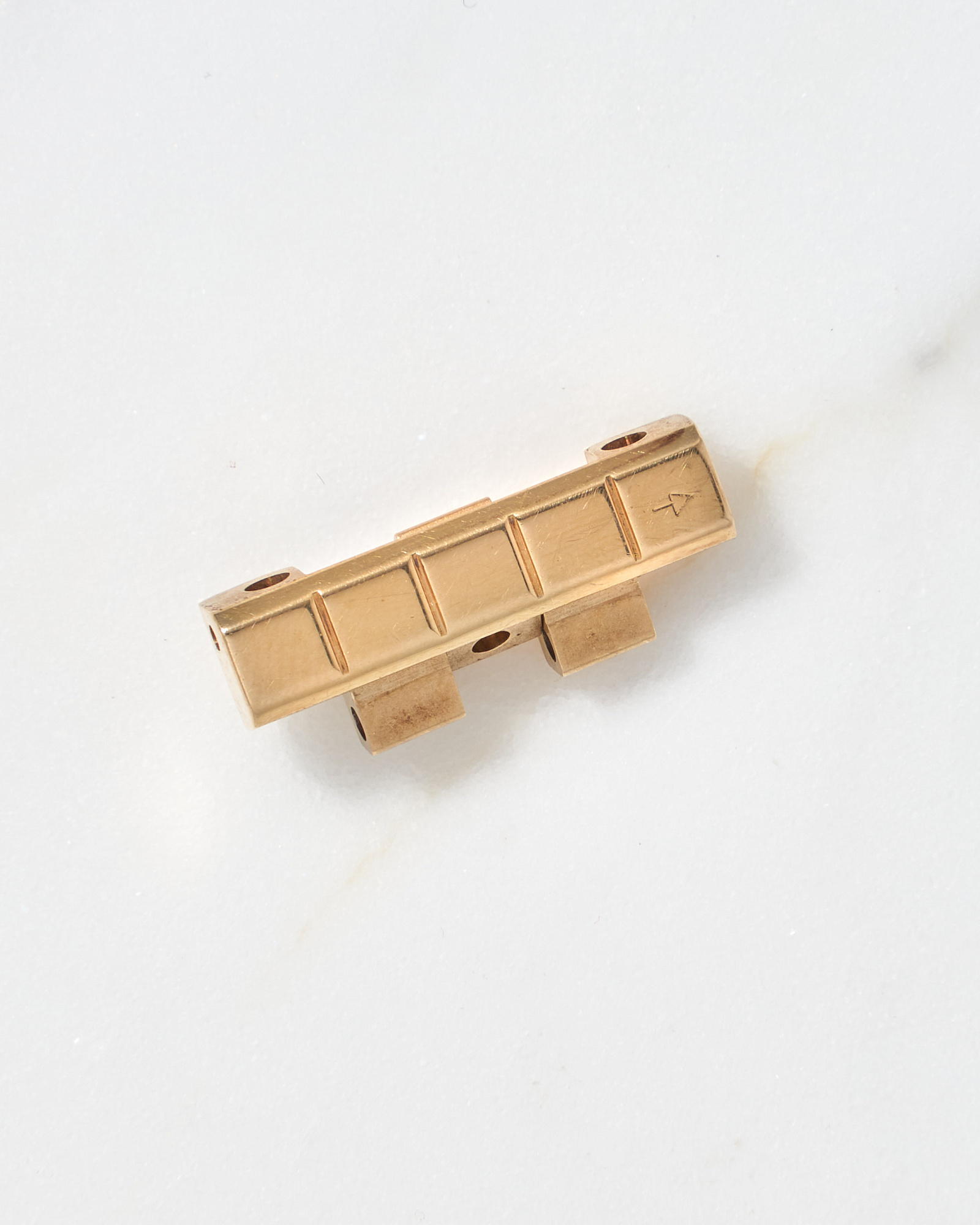 Звено Omega De Ville 4141.30.00 Link 20mm Yellow Gold