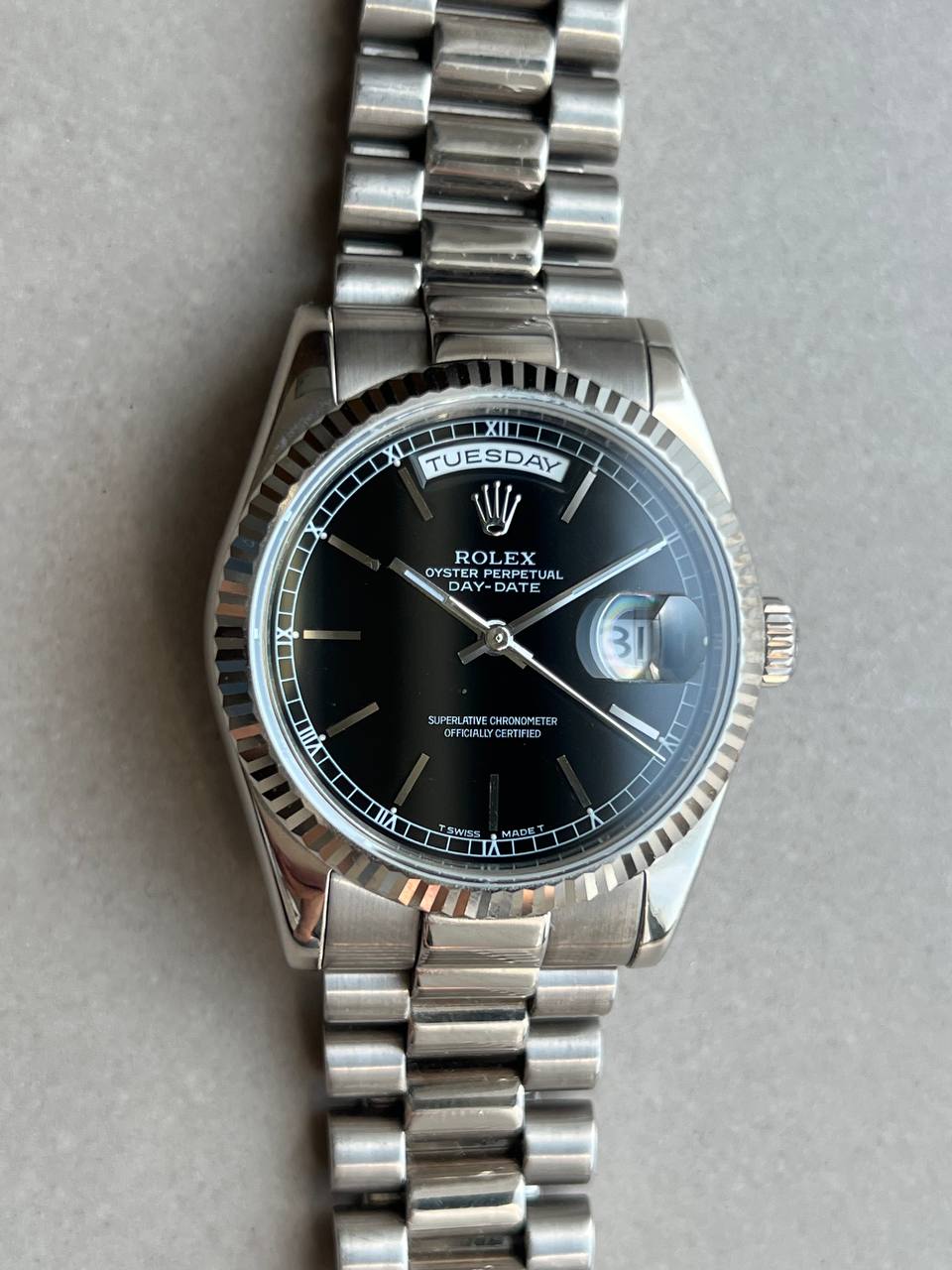 Rolex Oyster Perpetual Day-Date 36mm White Gold 118239 V Series 