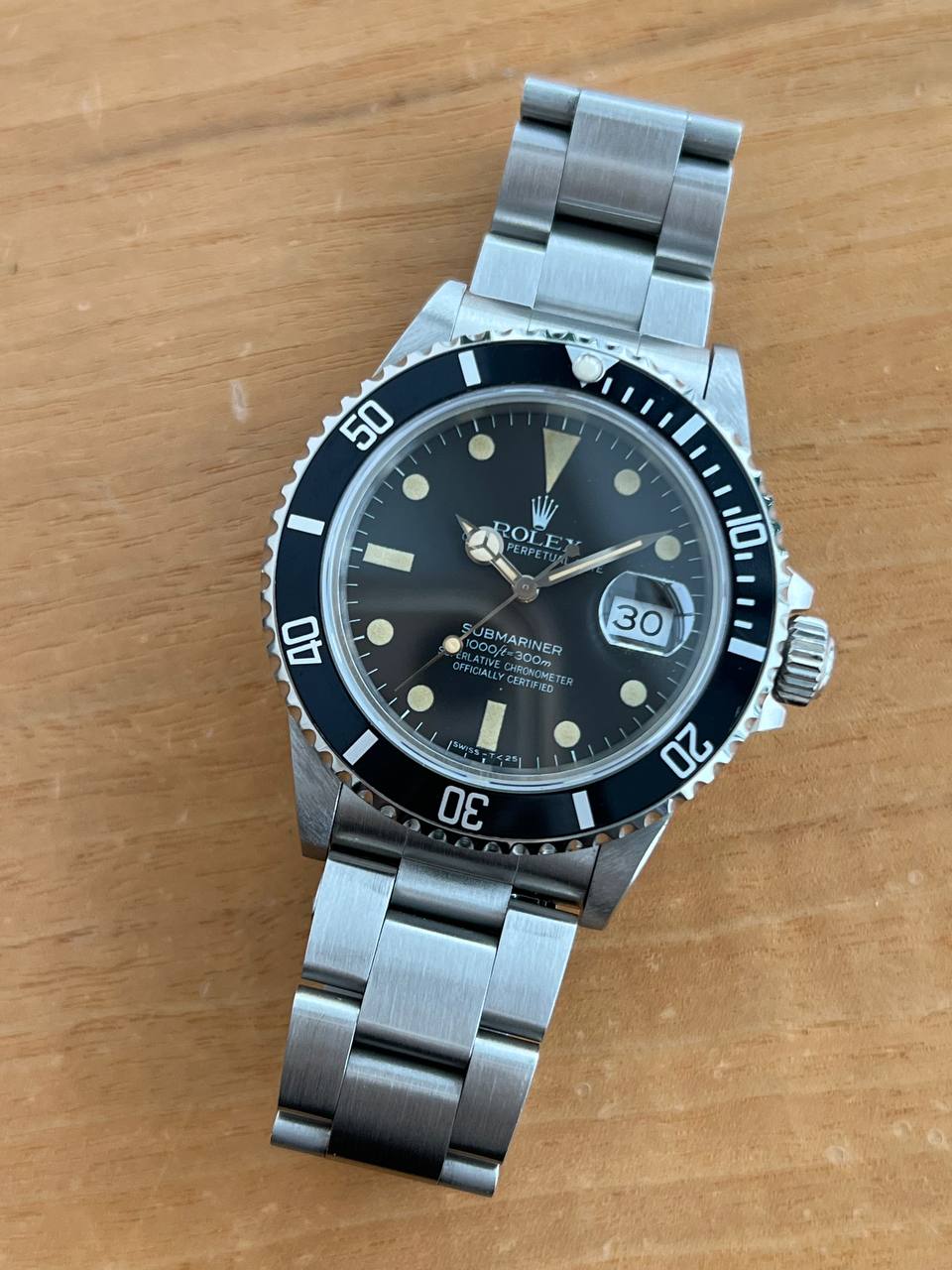 Rolex Submariner Date 40mm 16800