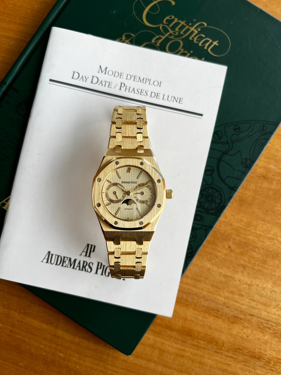 Audemars Piguet Royal Oak Day-Date Moonphase 25594